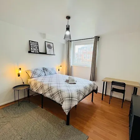Han 2 - Private Double Room In 4 Bed Flat London Exterior photo
